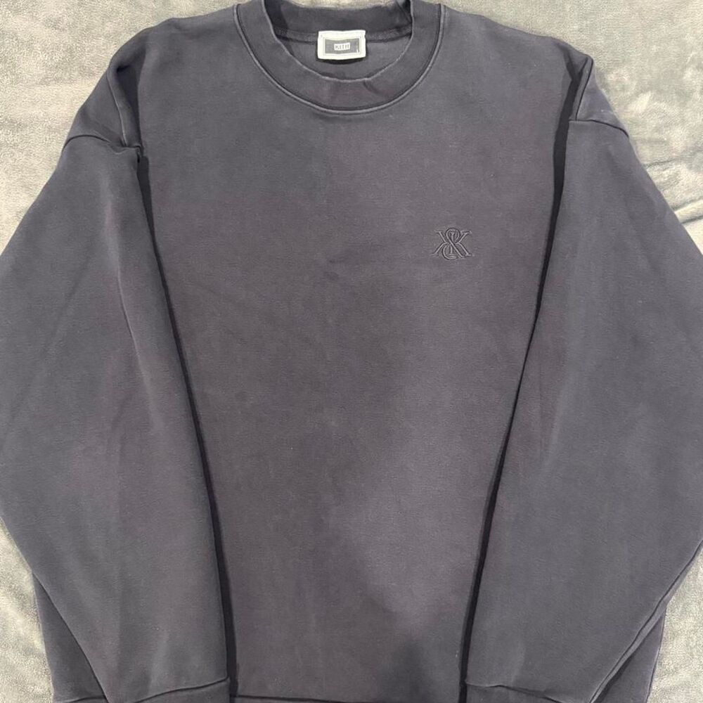 Kith Men's Navy and Grey Sweatshirt
